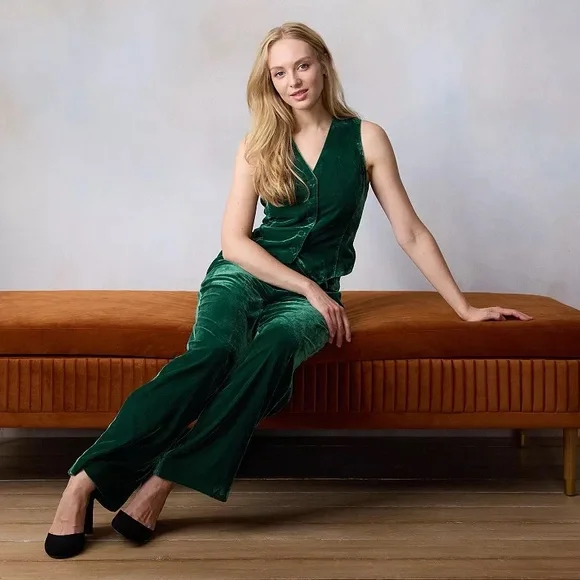 NWT LC Lauren Conrad Velvet V-Neck Vest Green Size L - Picture 4 of 6